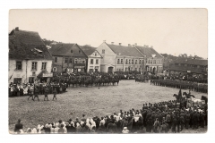 Iškilminga karinių dalinių ir šaulių rikiuotė Vilniaus aikštėje
